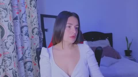 ASHLEY online show from 10-03-25, 01:41