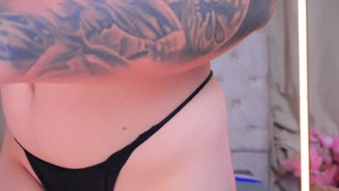 Ashley Lauren online show from 12-19-24, 07:07