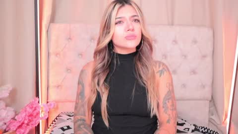 Ashley Lauren online show from 01-06-25, 03:42