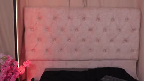 Ashley Lauren online show from 02-12-25, 07:02