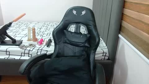 ashly online show from 01-17-25, 07:08