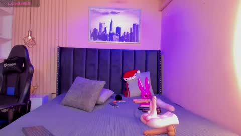 ashlye_miller_ online show from 12-05-24, 06:43