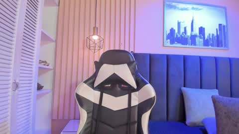 ashlye_miller_ online show from 11-21-25, 04:00