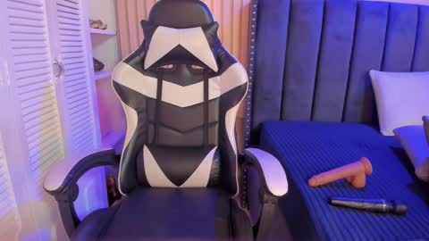 ashlye_miller_ online show from 12-23-25, 03:59