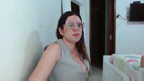 AshlyMoon online show from 05-15-26, 11:45