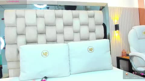 ashlyn online show from 02-22-25, 07:47