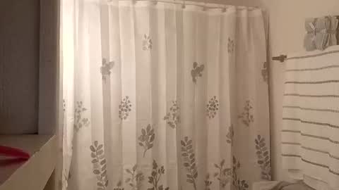 Snapshot of ashlynn5716 chatting on 11-02-25, 08:28 ashlynn5716 online show from 11-02-25, 08:28