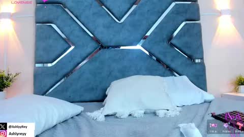 Ashly  online show from 02-10-25, 10:51