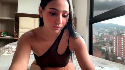 Ashly Rouxx online show from 04-30-26, 09:52