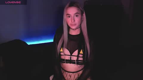 Mila online show from 01-17-26, 07:46