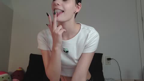 Ash online show from 12-19-24, 07:40