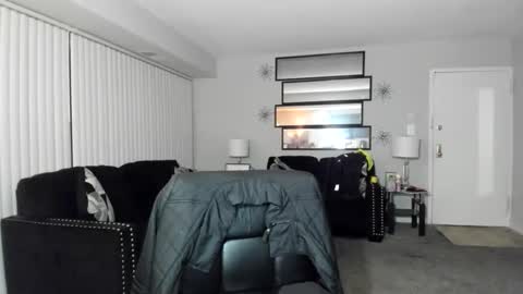 Asia online show from 03-18-26, 07:11