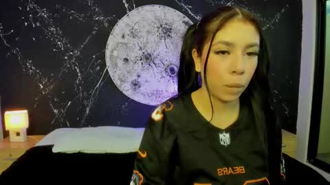Snapshot of asiaandzoe chatting on 09-09-25, 12:26 Asia and Zoe online show from 09-09-25, 12:26