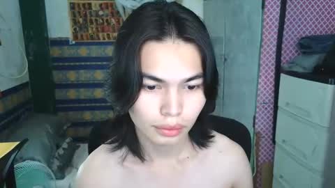 asian_babyboi online show from 12-23-25, 04:54