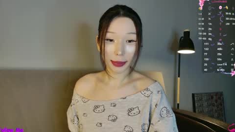 Snapshot of asian_euphoria chatting on 04-04-26, 02:36 Dju online show from 04-04-26, 02:36