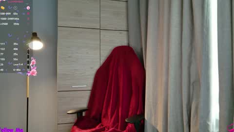 Snapshot of asian_euphoria chatting on 05-18-26, 05:46 Dju online show from 05-18-26, 05:46