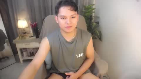 asian_handsomexx online show from 12-19-25, 08:21