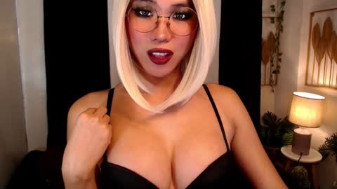 hinata online show from 12-10-24, 04:34