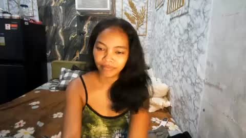 Snapshot of asian_janeth chatting on 08-05-26, 11:06 im janeth single mom online show from 08-05-26, 11:06