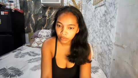Snapshot of asian_janeth chatting on 08-09-26, 10:58 im janeth single mom online show from 08-09-26, 10:58