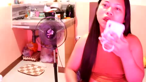 Snapshot of asian_kweenv chatting on 07-28-26, 02:13 Alex online show from 07-28-26, 02:13