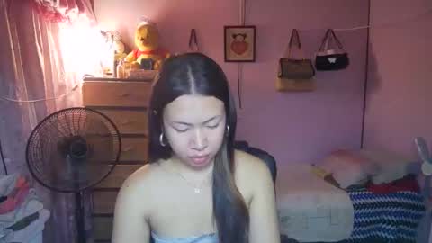Snapshot of asian_llory chatting on 02-10-26, 01:10 asian_llory online show from 02-10-26, 01:10