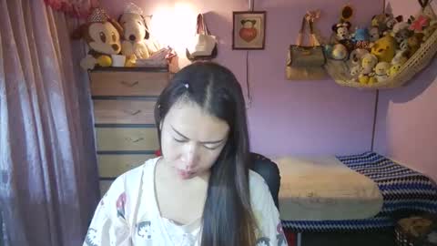 Snapshot of asian_llory chatting on 02-20-26, 07:43 asian_llory online show from 02-20-26, 07:43