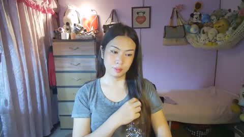 Snapshot of asian_llory chatting on 03-19-26, 09:24 asian_llory online show from 03-19-26, 09:24