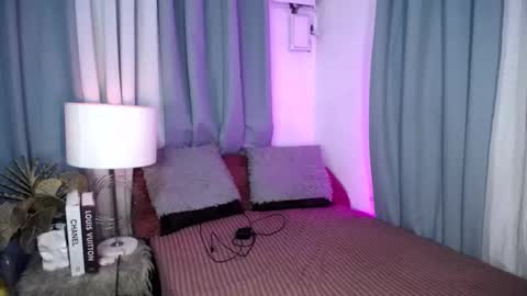 Snapshot of asian_luci chatting on 12-27-24, 09:28 LUCI BABE online show from 12-27-24, 09:28