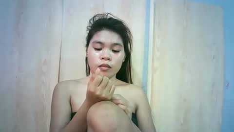Snapshot of asian_novielyn19xxx chatting on 05-18-26, 04:07 asian_novielyn19xxx online show from 05-18-26, 04:07
