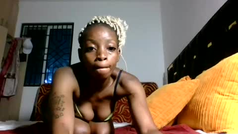 Snapshot of asian_pinay01 chatting on 07-13-26, 01:25 Asia online show from 07-13-26, 01:25