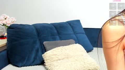 Snapshot of asian_pussy_cat chatting on 04-07-26, 12:27 Hare online show from 04-07-26, 12:27