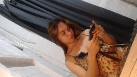 Snapshot of asian_reyshell chatting on 02-25-25, 12:55 Reyshell online show from 02-25-25, 12:55