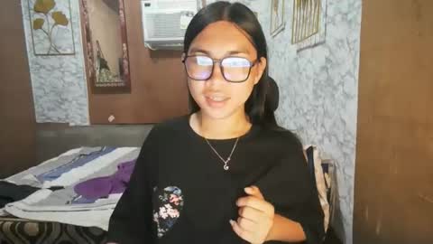 Rhean online show from 11-21-25, 02:54