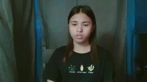 Sofia online show from 03-08-26, 06:17