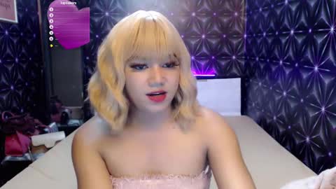 Snapshot of asian_suteishi chatting on 01-20-25, 07:58 stacey online show from 01-20-25, 07:58