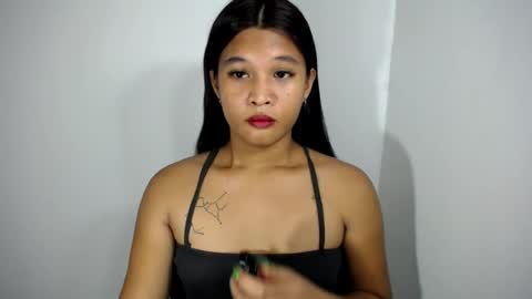 Snapshot of asian_yannie chatting on 06-12-26, 06:29 Yan online show from 06-12-26, 06:29