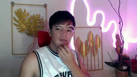 Snapshot of asianash18 chatting on 06-29-26, 10:15 ASH online show from 06-29-26, 10:15