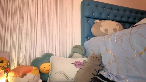 candy online show from 02-09-25, 06:43