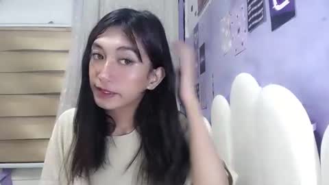 SOFIA online show from 05-18-26, 05:41