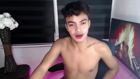 Snapshot of asianboyhunt chatting on 01-18-25, 11:11 Fev online show from 01-18-25, 11:11