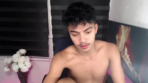 Snapshot of asianboyhunt chatting on 02-06-25, 12:11 Fev online show from 02-06-25, 12:11