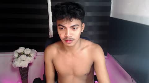 Snapshot of asianboyhunt chatting on 02-08-25, 05:18 Fev online show from 02-08-25, 05:18