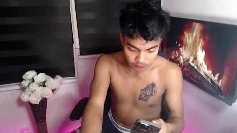 Snapshot of asianboyhunt chatting on 02-11-25, 12:16 Fev online show from 02-11-25, 12:16