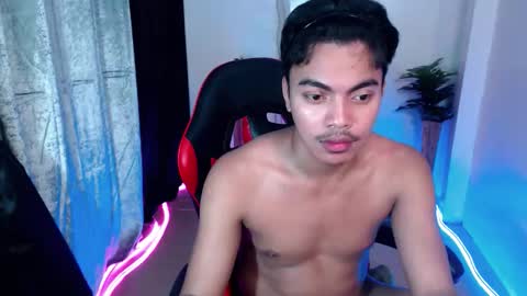 Snapshot of asianboyhunt chatting on 09-29-25, 09:36 Fev online show from 09-29-25, 09:36