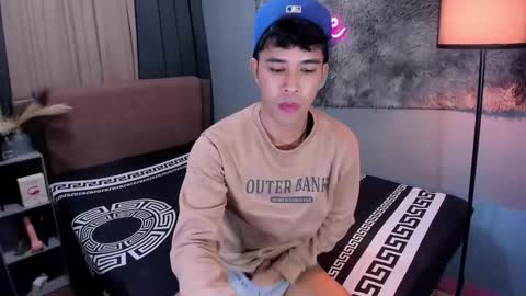 asiancum_peter online show from 10-10-25, 01:15
