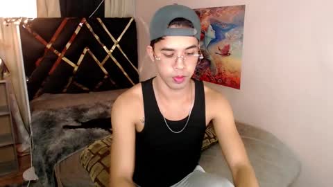 asiancum_peter online show from 12-17-25, 10:10