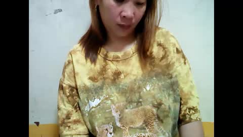 asiancutie143 online show from 04-28-26, 11:21