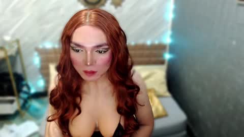 Snapshot of asiandollxxx4u chatting on 03-11-25, 01:05 BELLA NOTCH online show from 03-11-25, 01:05