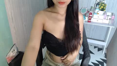 Snapshot of asianhot_celine chatting on 01-18-26, 01:53 Celine online show from 01-18-26, 01:53